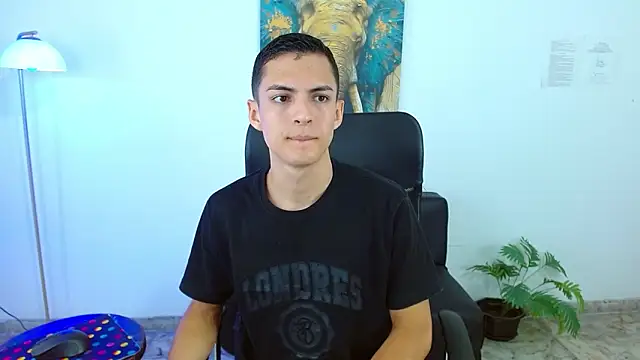 Matiius18 online show from April 16, 2:17 pm