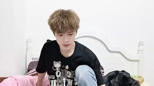 Snapshot of linger2563 chatting on October 11, 2:54 pm linger2563 online show from October 11, 2:54 pm