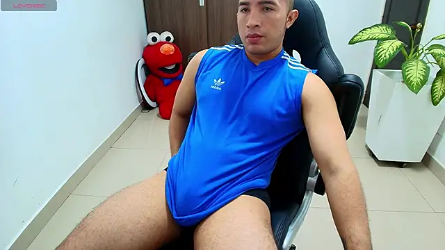 sebastian oconnor77 online show from September 18, 2:41 pm