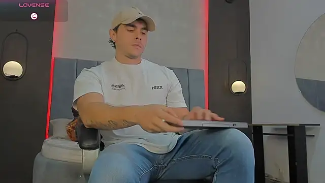 Liam walk  online show from March 12, 8:05 pm