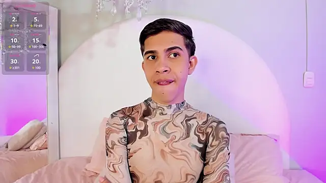 Snapshot of JoshuaSanzz chatting on October 24, 3:41 am JoshuaSanzz online show from October 24, 3:41 am