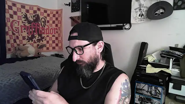 DevilPup75  online show from March 17, 5:37 pm