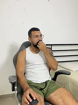 vincentjaxon online show from March 13, 1:30 pm