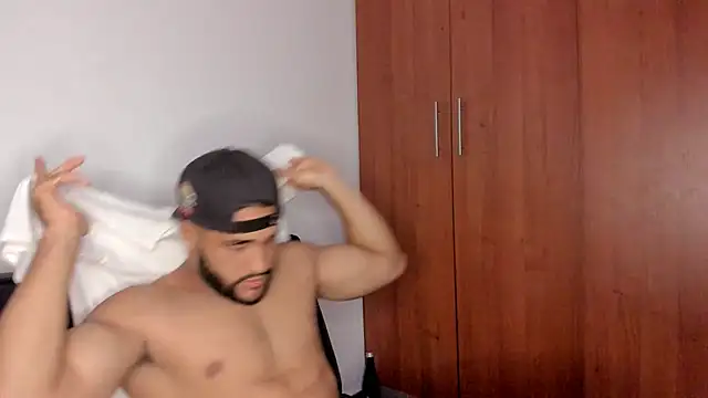 Pier Simons online show from November 6, 7:44 am