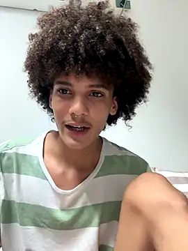 Max Rain online show from December 2, 3:42 am