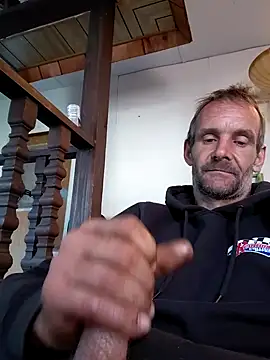 Hungwell1515 online show from November 29, 3:36 pm