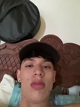 Ramiro378920 online show from February 19, 1:51 pm