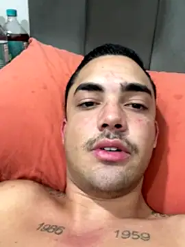 Snapshot of orlandodotado chatting on October 28, 12:35 am orlandodotado online show from October 28, 12:35 am