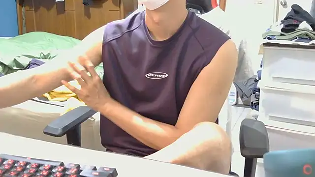 Rmangotw online show from April 15, 12:49 pm