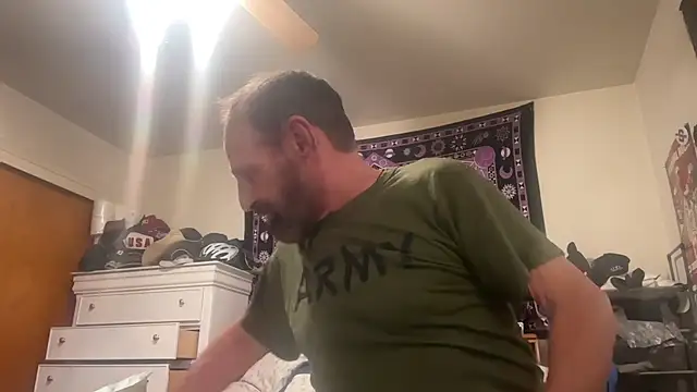 reebokrick650 online show from October 2, 4:33 pm