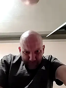 Bigrich112277 online show from April 10, 10:39 pm