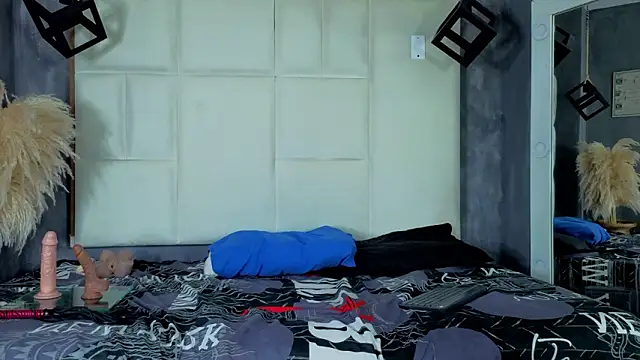 Liam forest  online show from February 9, 5:45 am