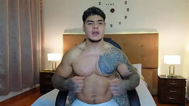 Steven Velez online show from April 21, 1:19 am