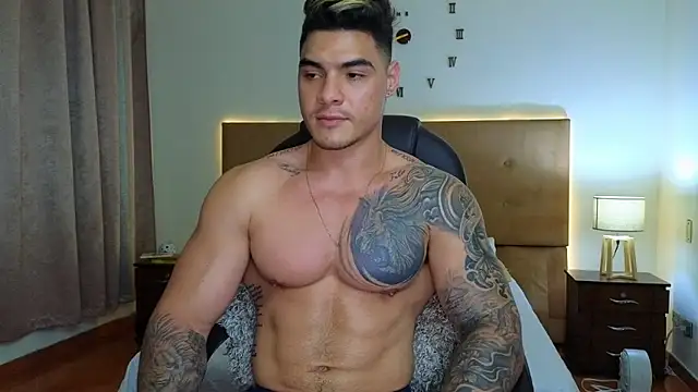 Steven Velez online show from December 19, 2:30 am