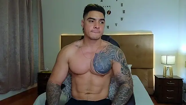 Steven Velez online show from December 4, 4:52 am