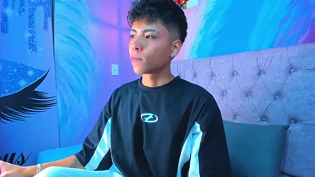 MaxiWildd online show from June 5, 12:55 pm