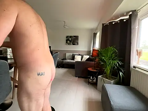 Dilfcam101 online show from October 2, 7:34 am