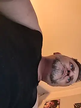 Wir2002Paar online show from February 8, 11:05 am