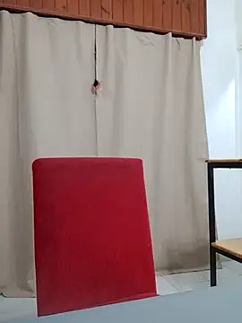 Bradd 32 online show from July 16, 11:39 am
