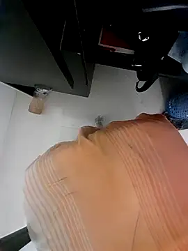 hackyourpussyxh online show from November 24, 1:39 am