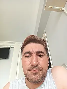 Snapshot of mert0359 chatting on September 10, 1:54 pm mert0359 online show from September 10, 1:54 pm