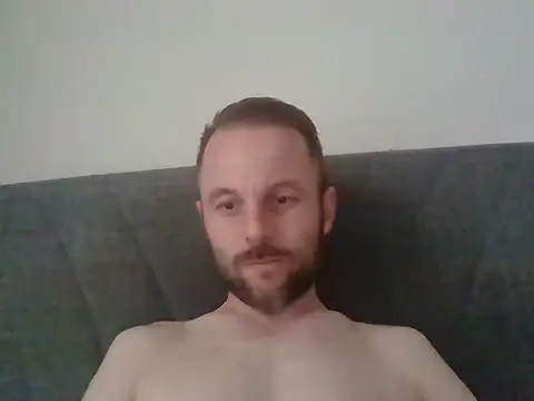 isimsizsikicii online show from April 13, 4:18 pm