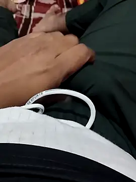 hunk28 6 online show from October 28, 6:43 pm