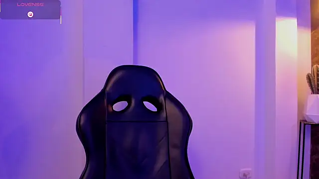 Draven Marceaux online show from March 29, 12:05 pm