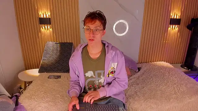 IM DAREN online show from March 25, 3:32 am