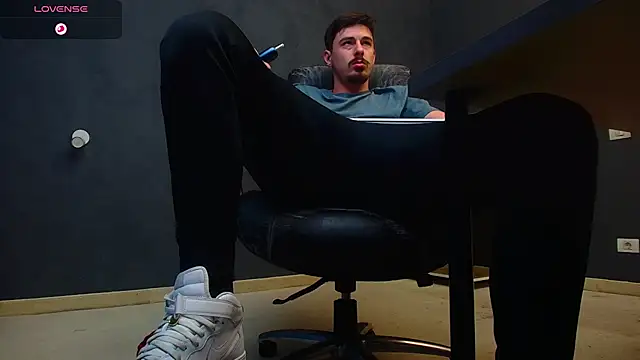 EnzoRace online show from November 1, 6:39 am