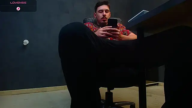 EnzoRace online show from October 23, 4:49 am