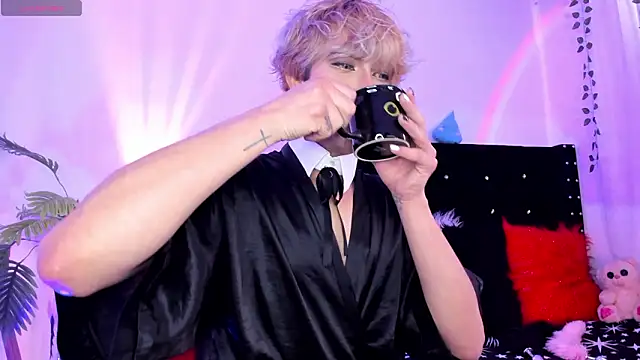 Cooperrosscute233 online show from February 3, 3:39 pm