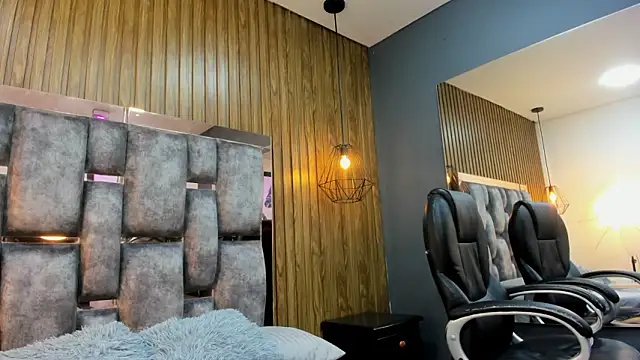 owen  johnson online show from March 4, 12:01 pm