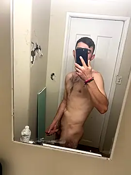 Snapshot of Gabewil24 chatting on October 16, 8:17 pm Gabewil24 online show from October 16, 8:17 pm