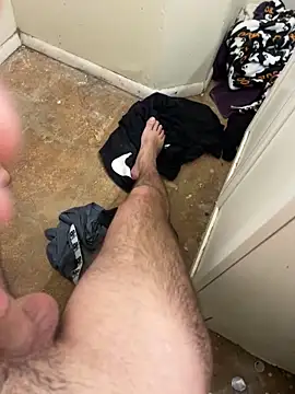 Snapshot of Gabewil24 chatting on September 28, 7:06 am Gabewil24 online show from September 28, 7:06 am