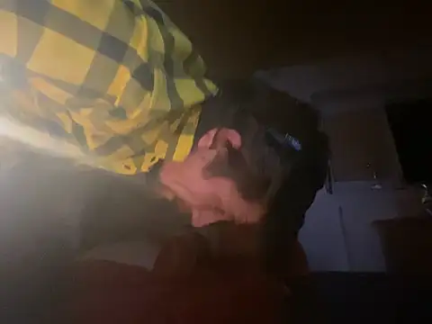 Salon1986 online show from February 13, 8:47 pm