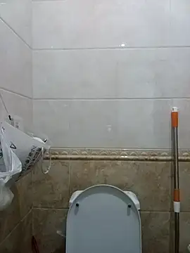 CWQ123 online show from October 23, 9:51 pm