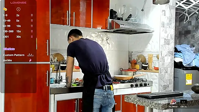 Masterblue hot online show from November 12, 8:25 pm