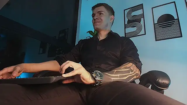 ALPHA DOMINUS  online show from July 13, 4:47 am