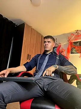 ALPHA DOMINUS  online show from October 23, 4:27 am