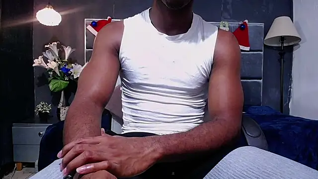 blackbignude online show from December 20, 1:57 am