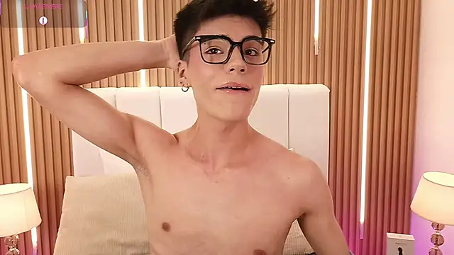 Dulcey  online show from March 8, 2:04 am