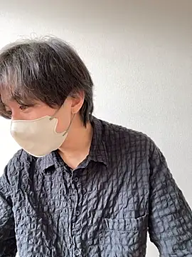 Yuma0718 online show from November 11, 3:00 am