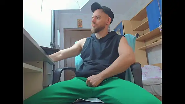 Snapshot of JaceBlaze chatting on October 22, 4:27 am JaceBlaze online show from October 22, 4:27 am