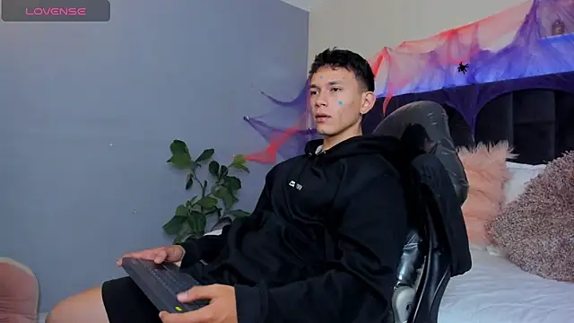 Thomas moon online show from October 30, 1:23 pm