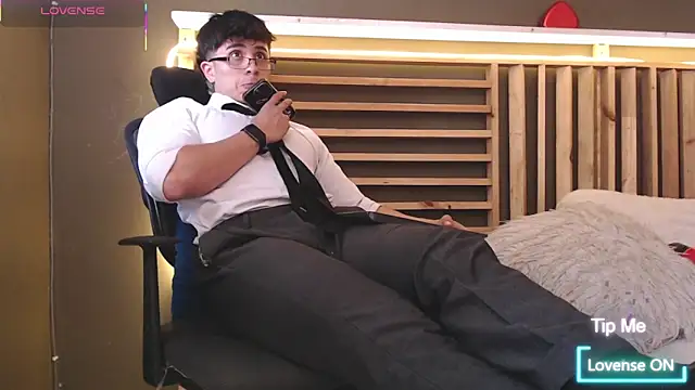 PaulEvens online show from December 16, 2:57 pm