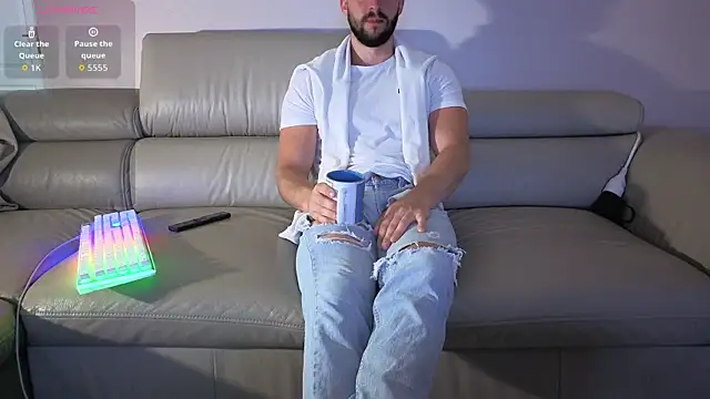 boiteasex online show from April 16, 4:12 am