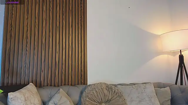 Maximo Wolff online show from March 5, 8:05 pm