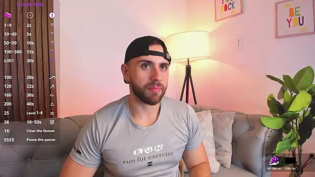 Maximo Wolff online show from February 17, 8:08 pm