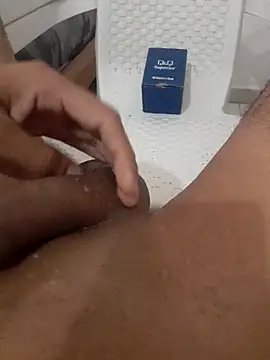 Snapshot of Flaqki chatting on October 24, 2:30 pm Flaqki online show from October 24, 2:30 pm